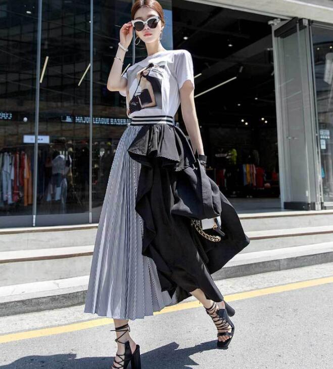 High-Waist Striped Ruffled Skirt with Contrast Stitching