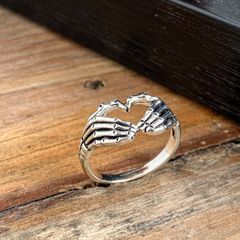 Unisex Retro Punk Ghost Hand Ring in Ancient Silver