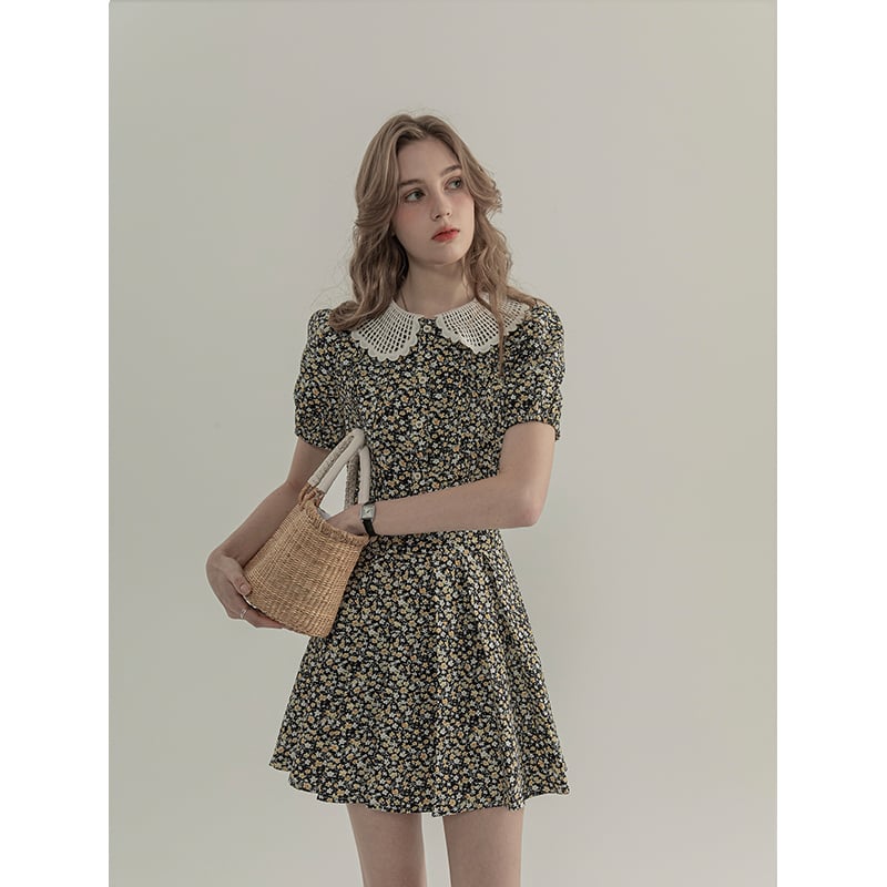 Floral Short Sleeve Top with Bubble Sleeves for Women