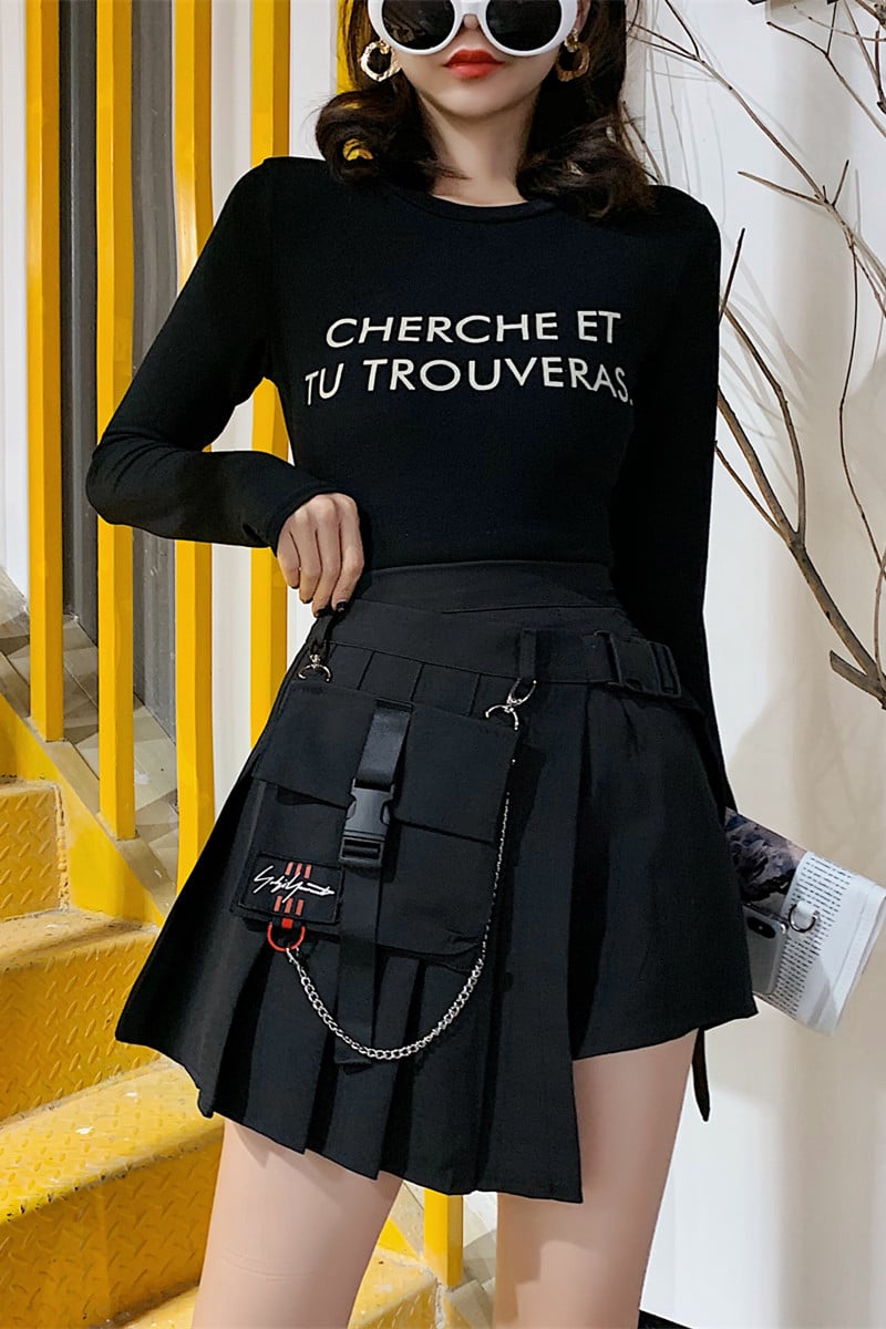 Large Pleated Skirt with Pockets and Elastic Waist