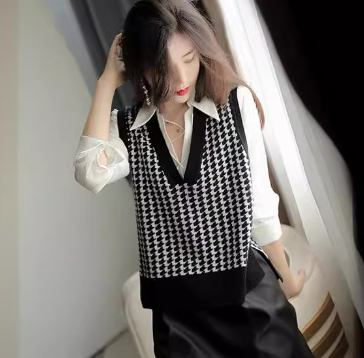 Double-Faced Houndstooth Wool Knitted Vest for Women