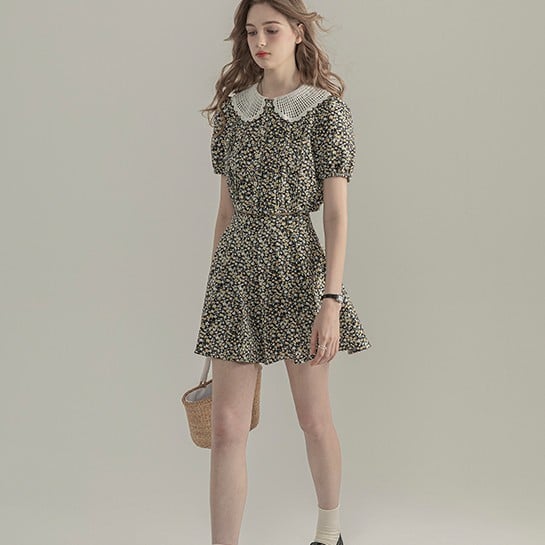 Floral Short Sleeve Top with Bubble Sleeves for Women